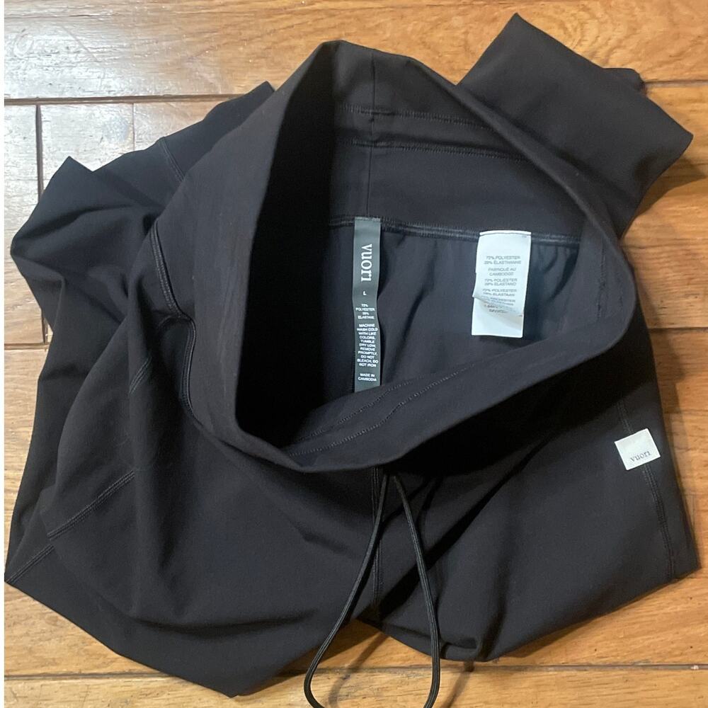 Vuori  Daily Leggings Black Drawstring Athletic Workout Lounge Jogger Pants $98 - Picture 11 of 16